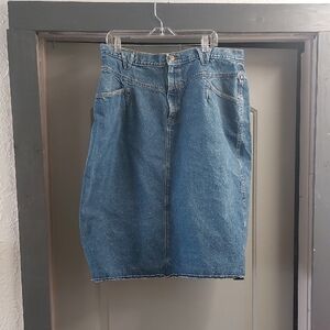 Chic Blue Denim Skirt